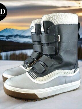 VANS Standard V Snow MTE Waterproof Boots 196682 - Men's 9 / Women's 10.5